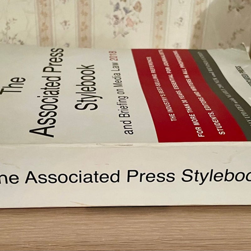 The Associated Press Stylebook and Briefing on Media Law 2018