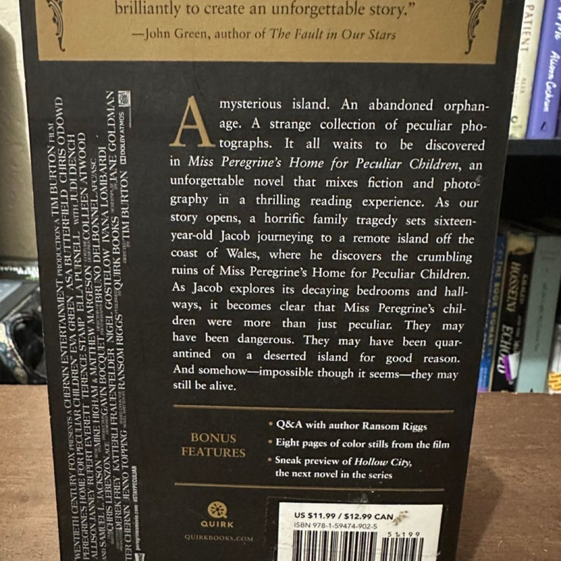 Miss Peregrine's Home for Peculiar Children (Movie Tie-In Edition)