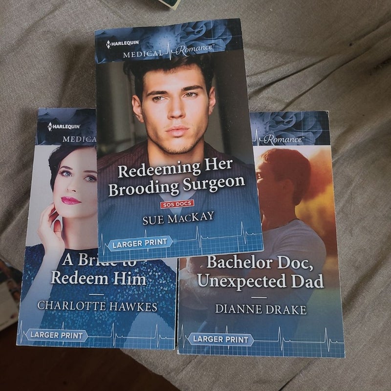 Harlequin Medical Romance Large Print Bundle