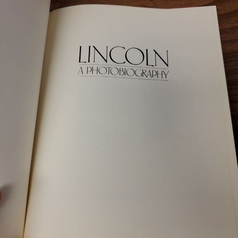 Lincoln a photobiography