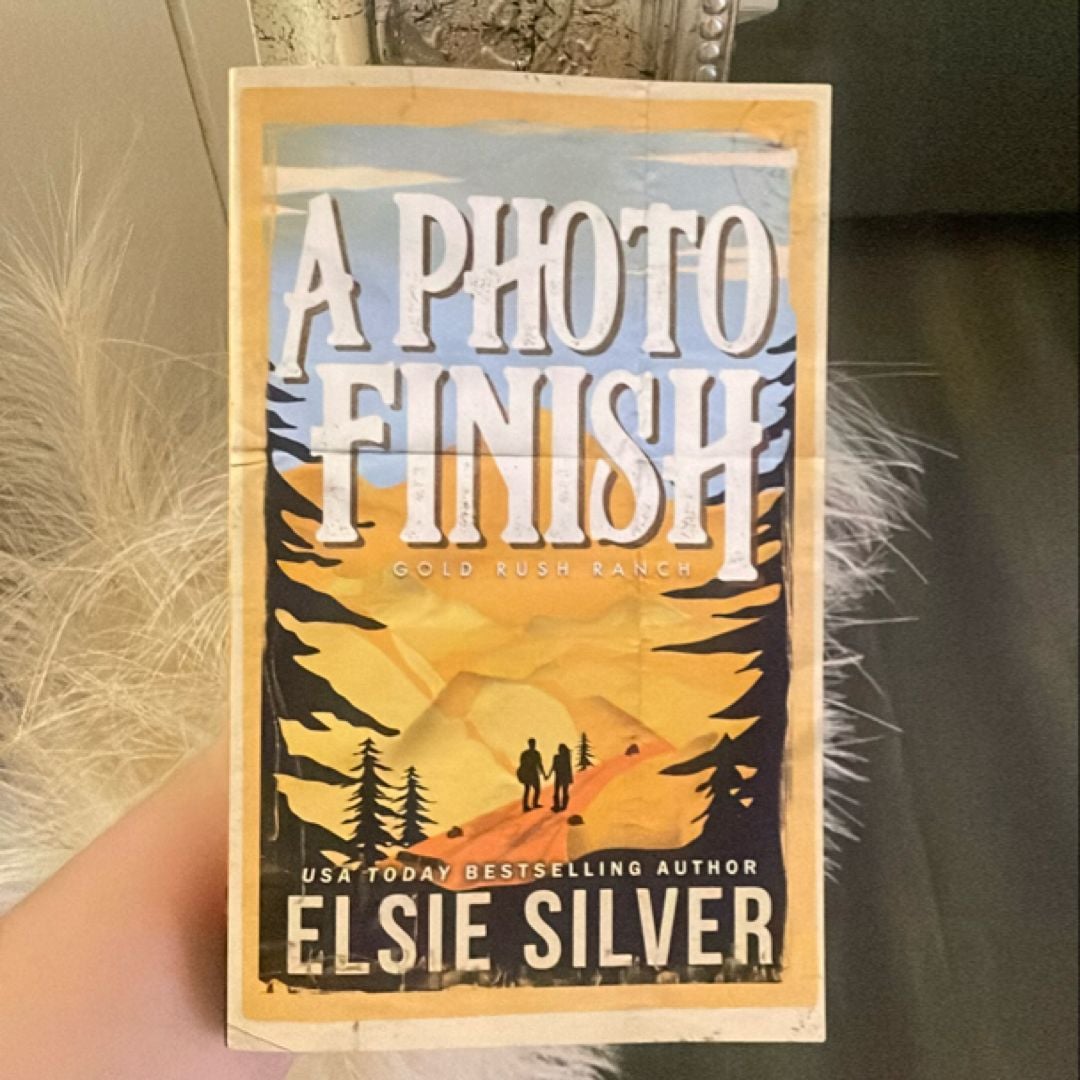 A Photo Finish by Elsie Silver, Paperback | Pangobooks