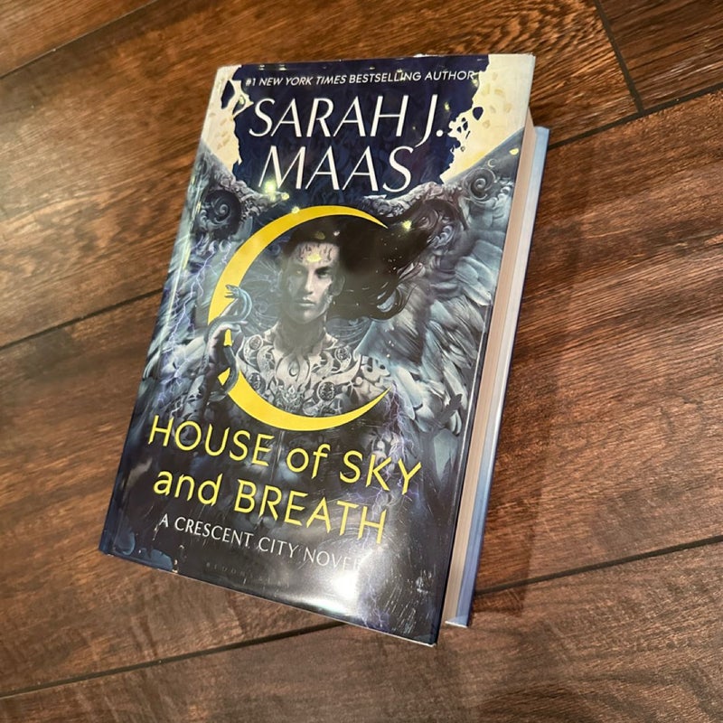 House of Sky and Breath SIGNED crescent city 2 