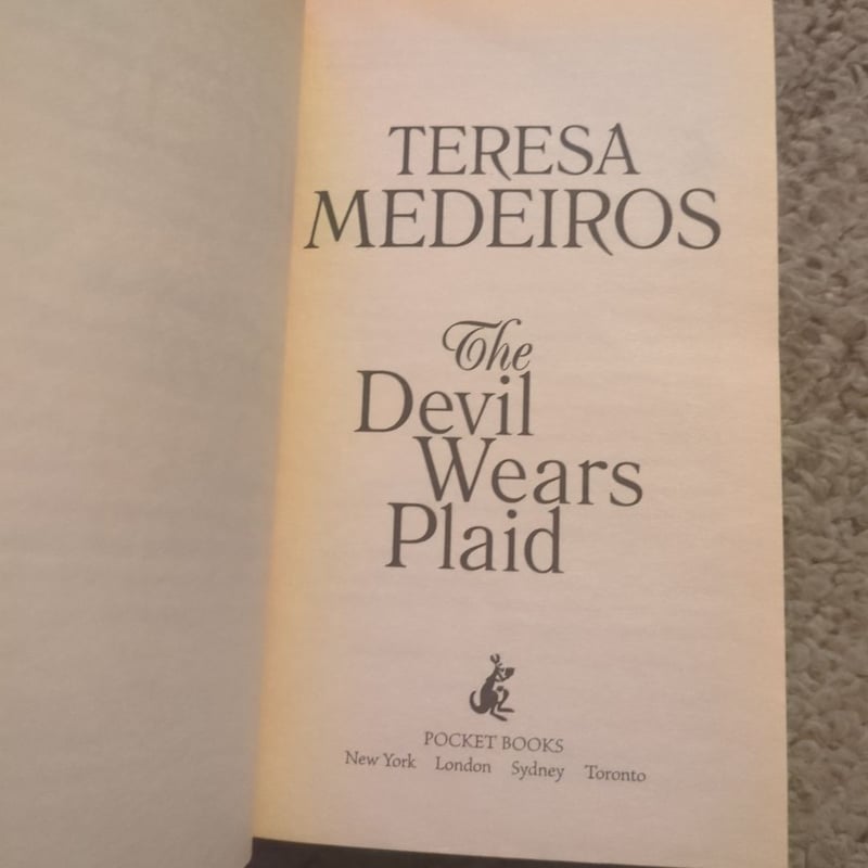 The Devil Wears Plaid by Teresa Medeiros, Paperback | Pangobooks