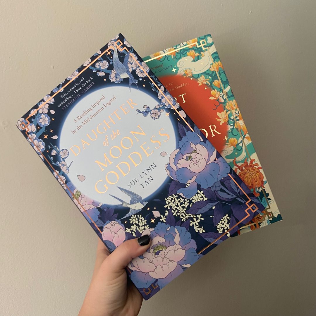 洋書 Daughter of the moon godness (Fairyloot) Fairyloot Daughter of the Moon Goddess Signed Sue Lynn Tan