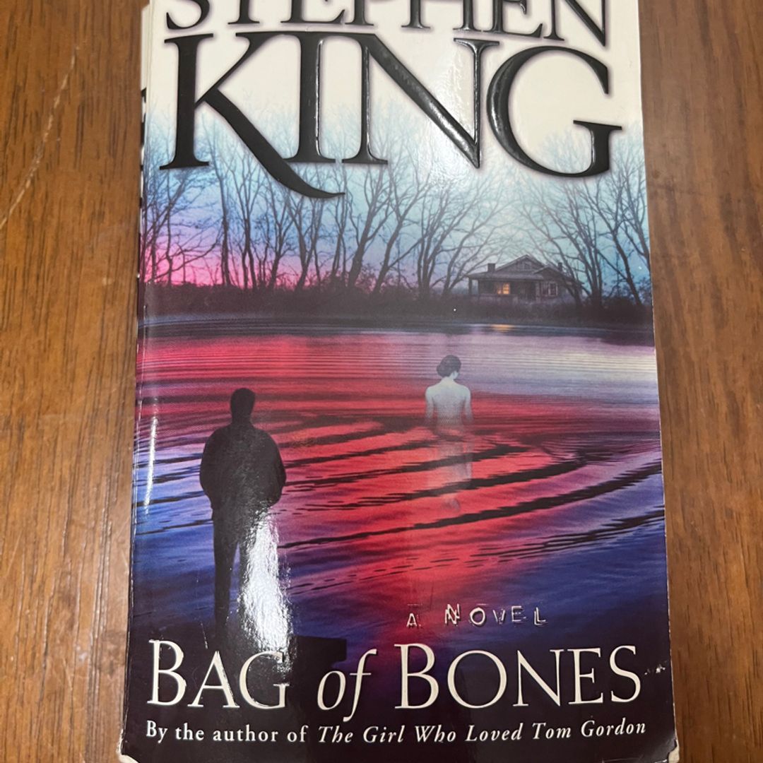  Bag of Bones: 9780671024239: King, Stephen: Books