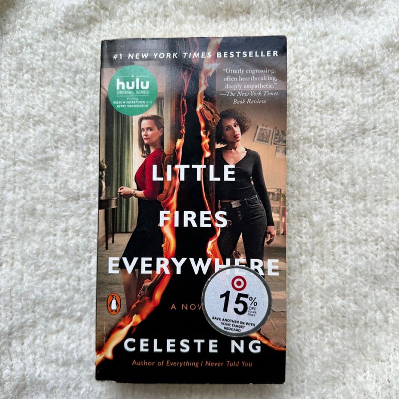 Little Fires Everywhere (Movie Tie-In)