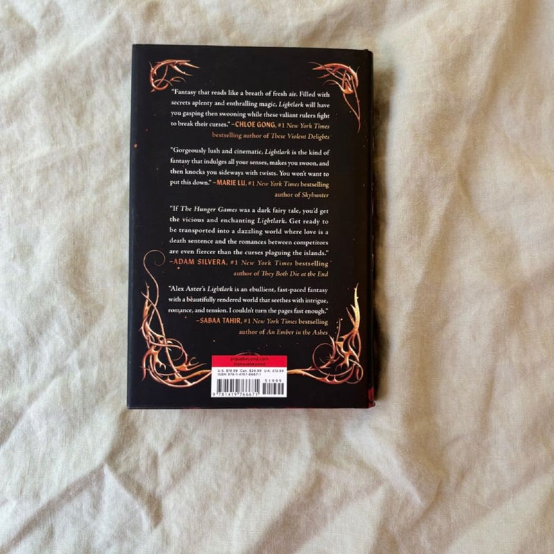 Lightlark (Barnes & Noble Exclusive Edition)