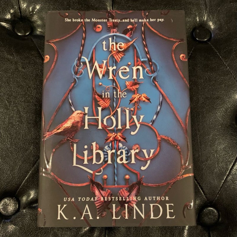 The Wren in the Holly Library (Deluxe Limited Edition)