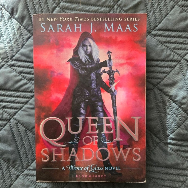 Queen of Shadows - OOP Cover