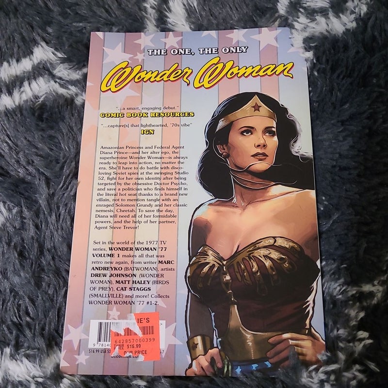 Wonder Woman 77 Vol 1