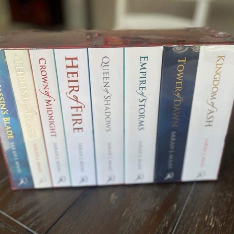 Sealed! OOP Throne of Glass PB Box Set