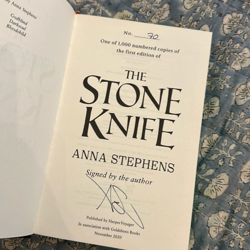 The Stone Knife (the Songs of the Drowned, Book 1)