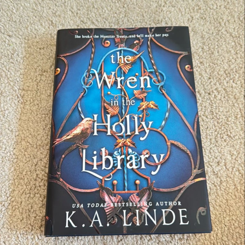 The Wren in the Holly Library (Deluxe Limited Edition)