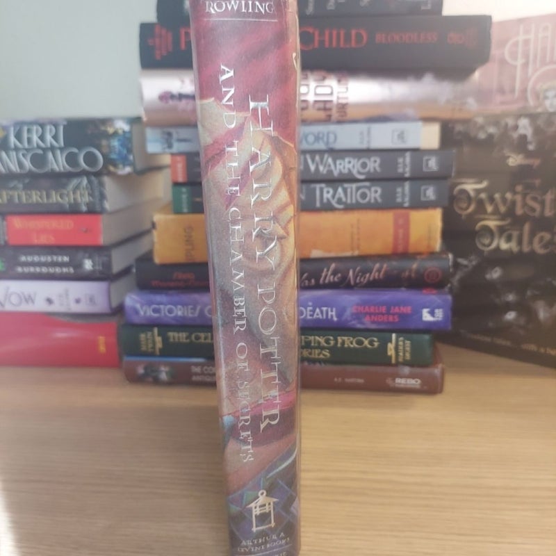 Harry Potter and the Chamber of Secrets TRUE FIRST EDITION,  LOOK AT SPINE, NO BADGE YEAR