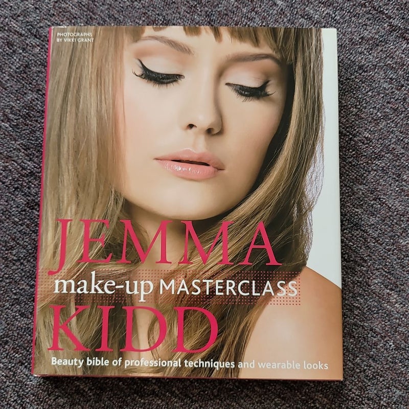 Jemma Kidd Make-Up Masterclass