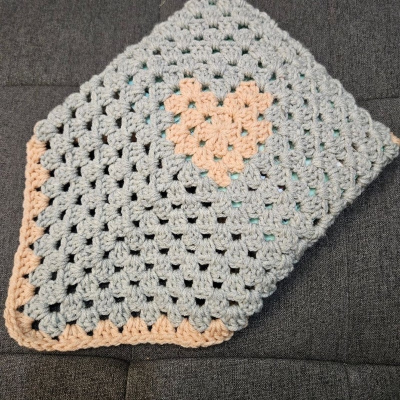 Heart crochet book sleeve