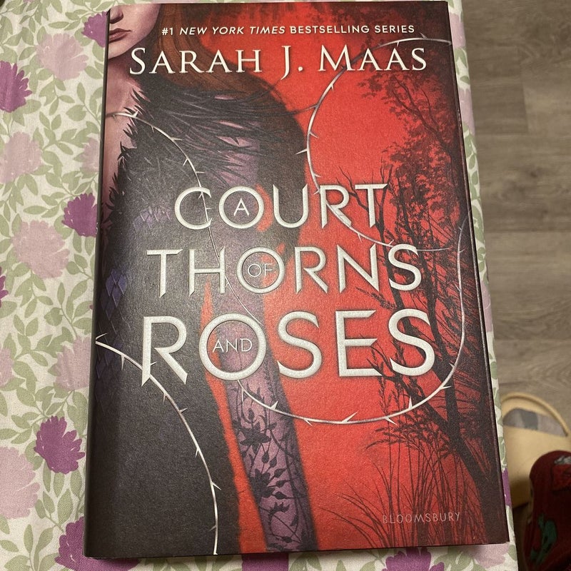 A Court of Thorns and Roses Box Set (hardcover)