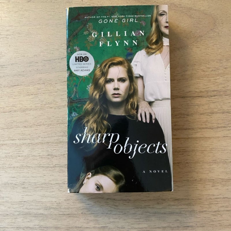 Sharp Objects (Movie Tie-In)