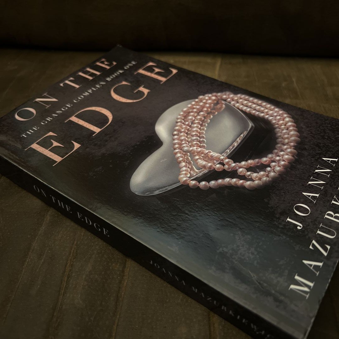 On the Edge by Joanna Mazurkiewicz, Paperback