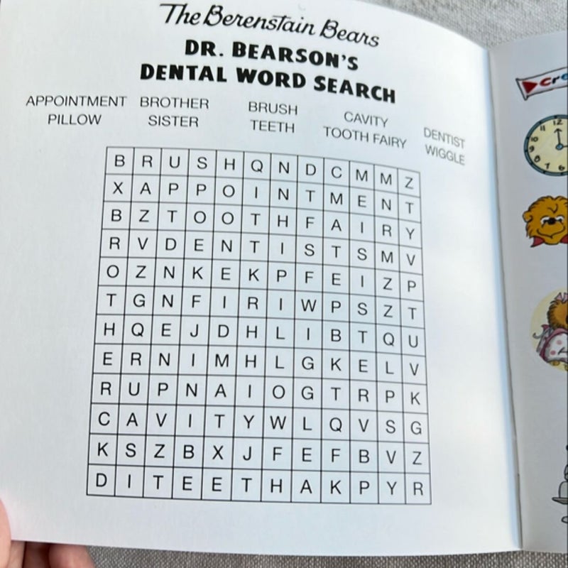 The Berenstain Bears Visit the Dentist