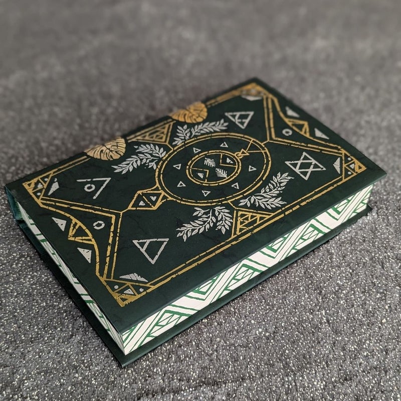 Witches Steeped In Gold (Fairyloot SIGNED)