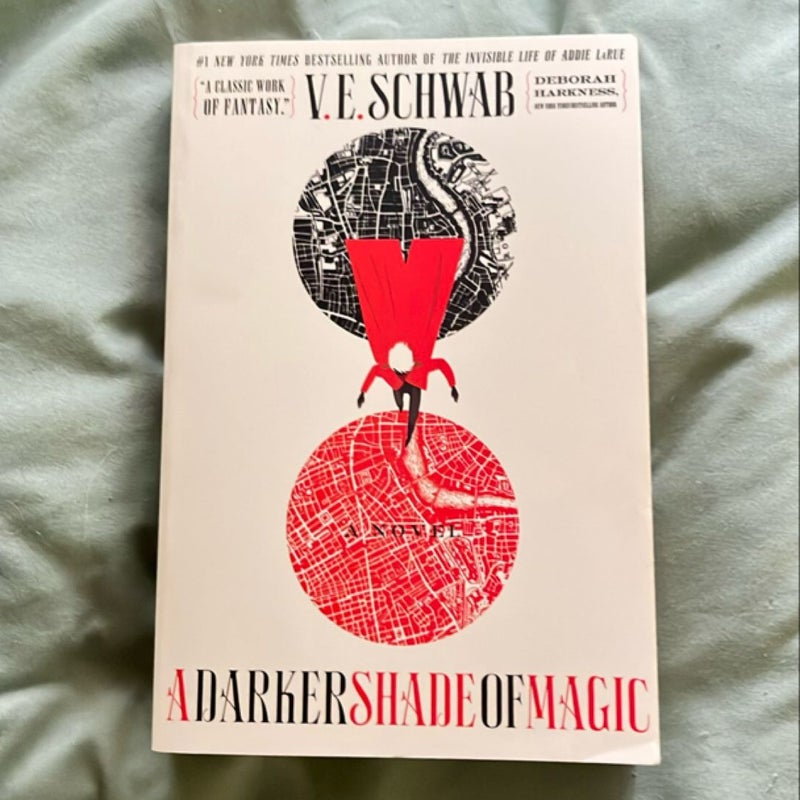 A Darker Shade of Magic (OOP)