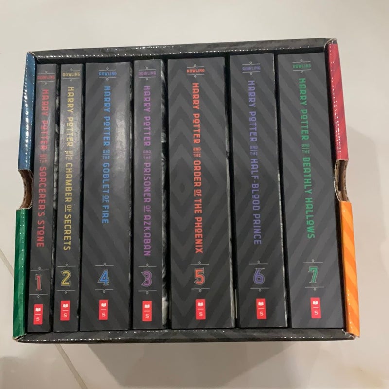 Harry Potter Books 1-7 Special Edition Boxed Set