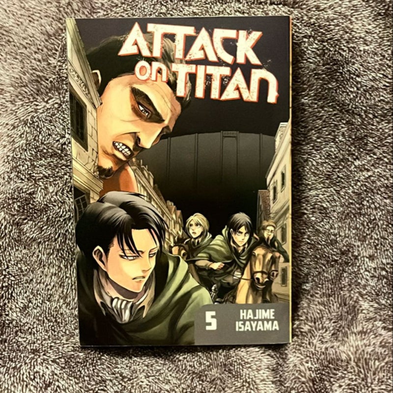 Attack on Titan 5