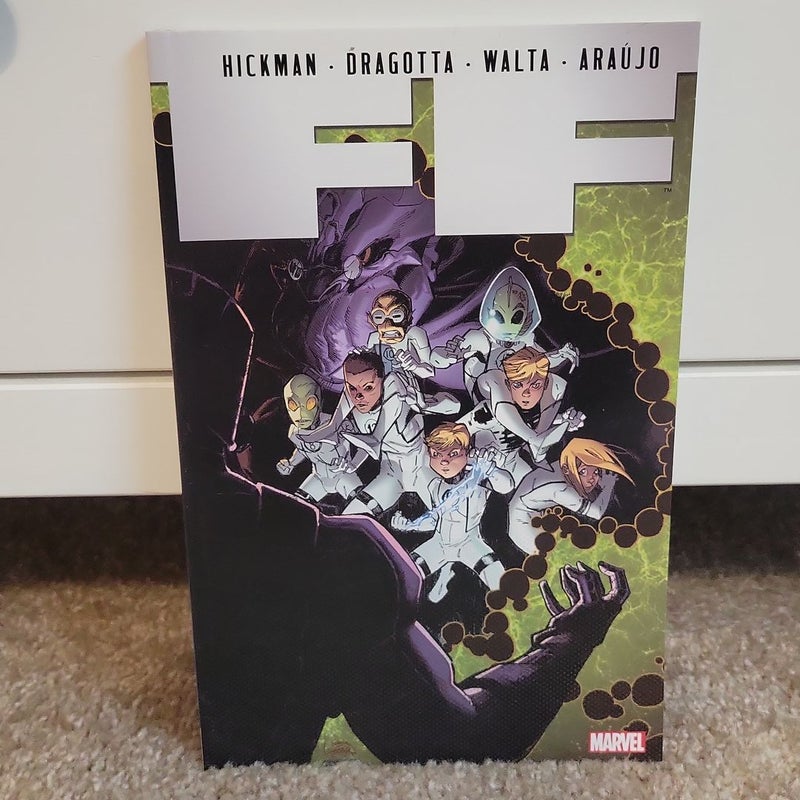 FF by Jonathan Hickman - Volume 4