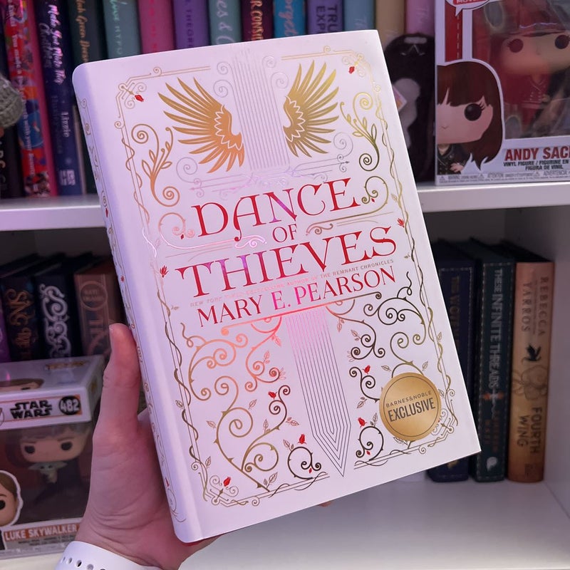 Dance of Thieves Barnes & Noble Exclusive Edition