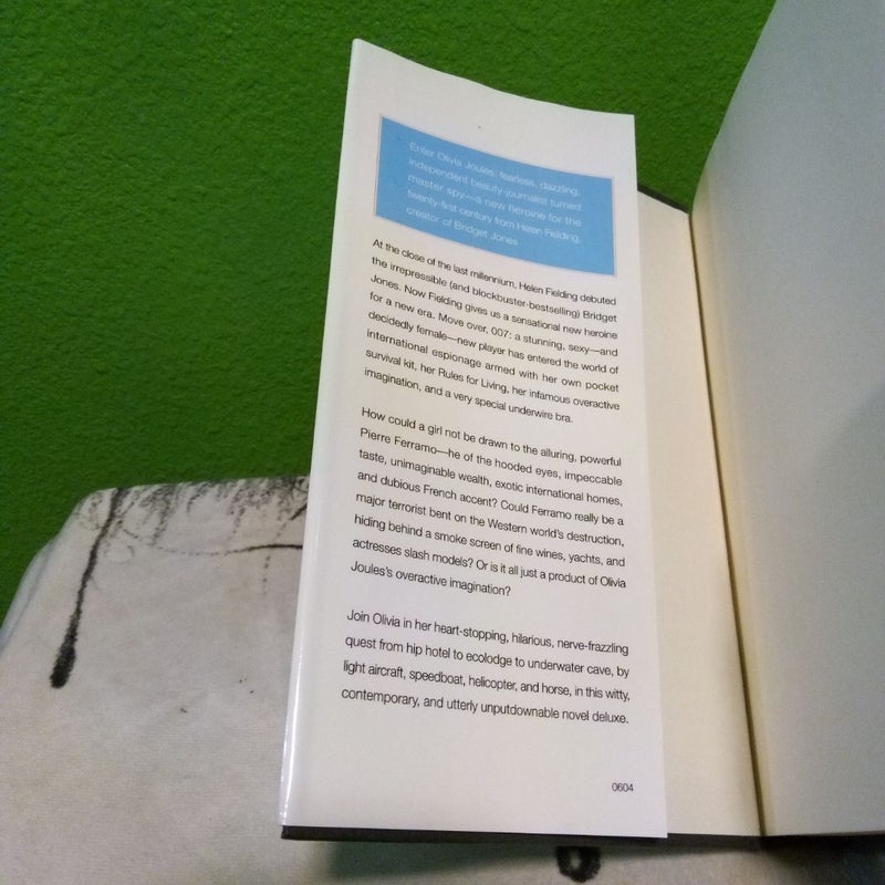 First American Edition - Olivia Joules and the Overactive Imagination