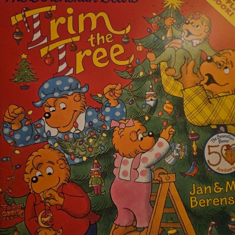 The Berenstain bears trim the tree. 