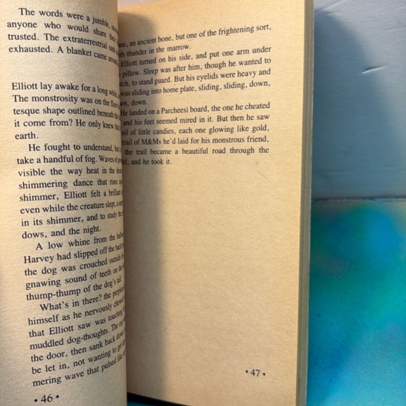 ET the extra-terrestrial paperback movie tie in book 