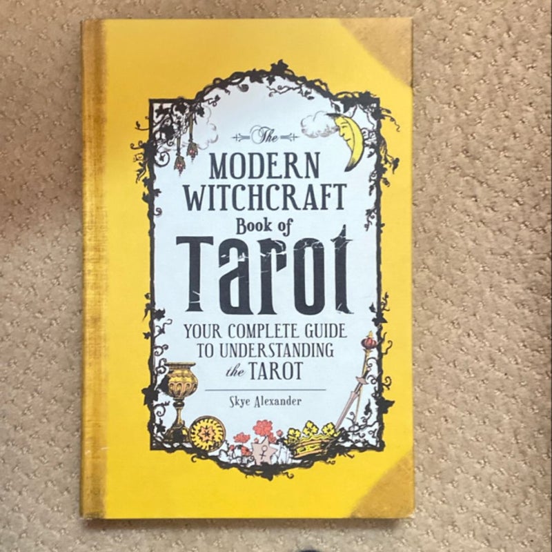 The Modern Witchcraft Book of Tarot