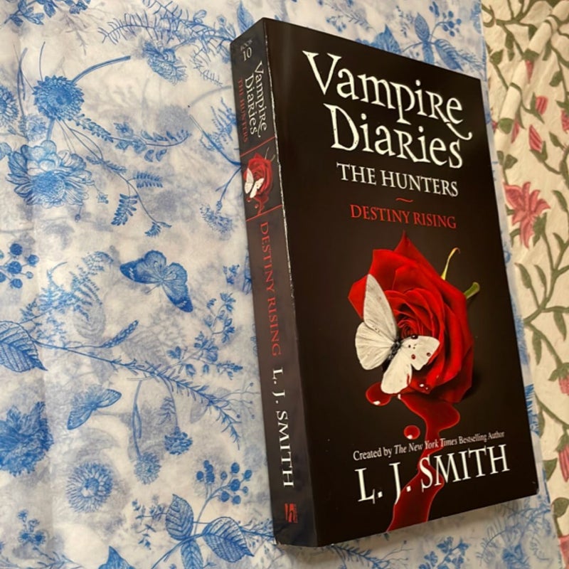 The Vampire Diaries: the Hunters: Destiny Rising