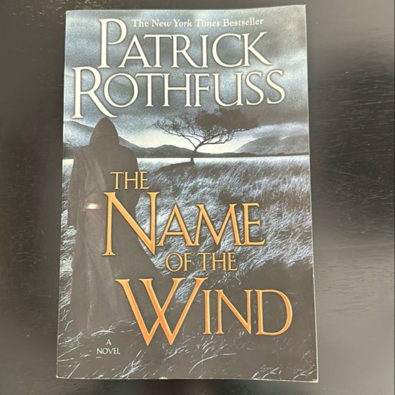 The Name of the Wind by Patrick Rothfuss, Paperback Pangobooks