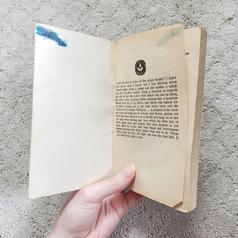 The Outsiders (New Laurel Leaf Edition, 1982)