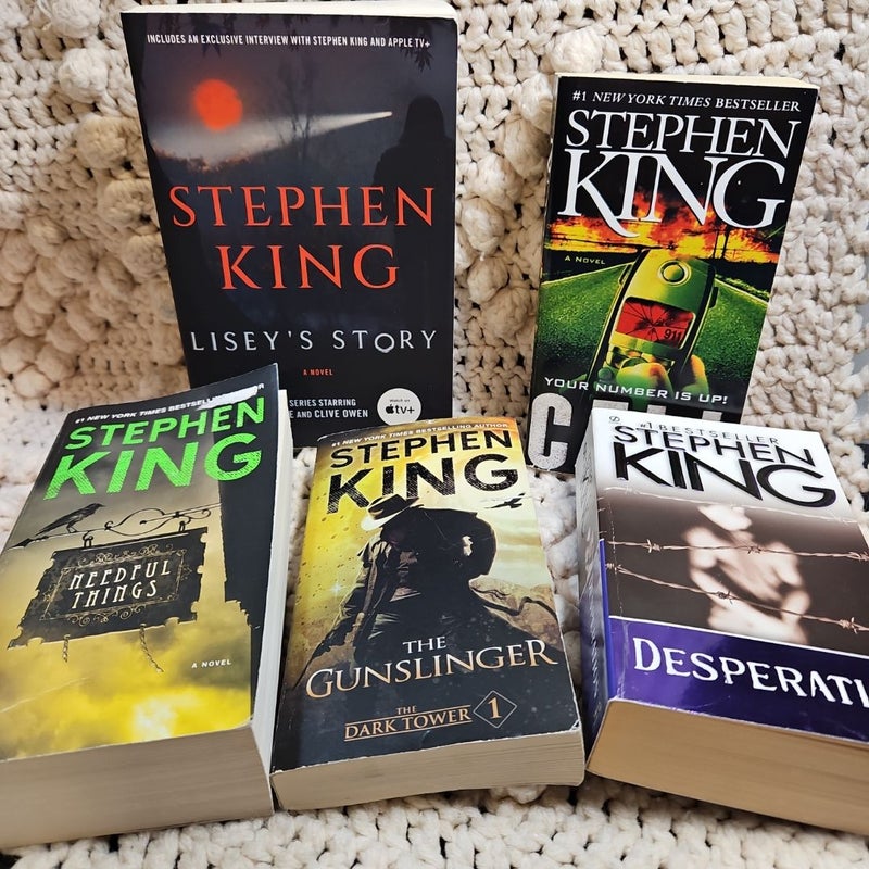 Stephen King Paperback Bundle