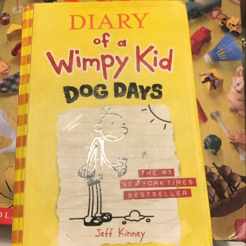 Diary of a Wimpy Kid # 4 - Dog Days