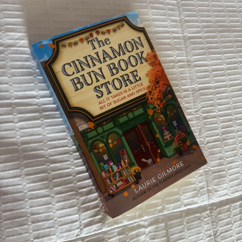 The Cinnamon Bun Book Store (Dream Harbor, Book 2)