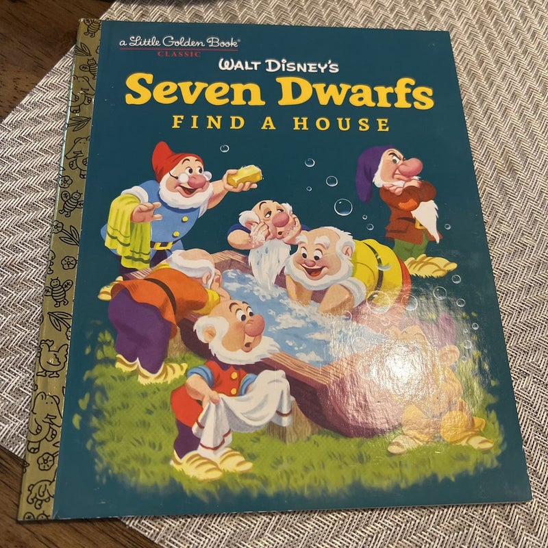 Seven Dwarfs Find a House (Disney Classic)