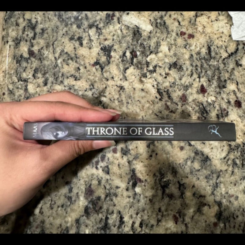 Throne of Glass Miniature Character Book 