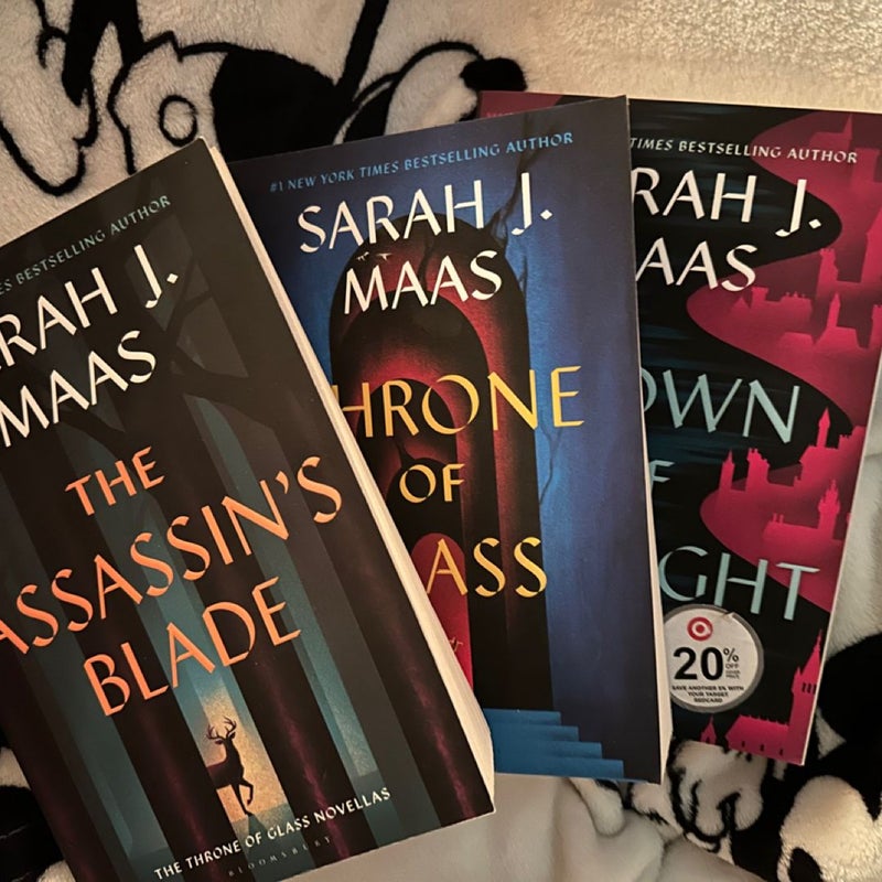 Assassins Blade, Throne of Glass, & Crown of Mid