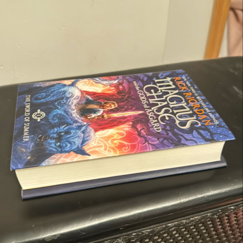 Magnus Chase and the Gods of Asgard, Book 1 the Sword of Summer (Magnus Chase and the Gods of Asgard, Book 1)