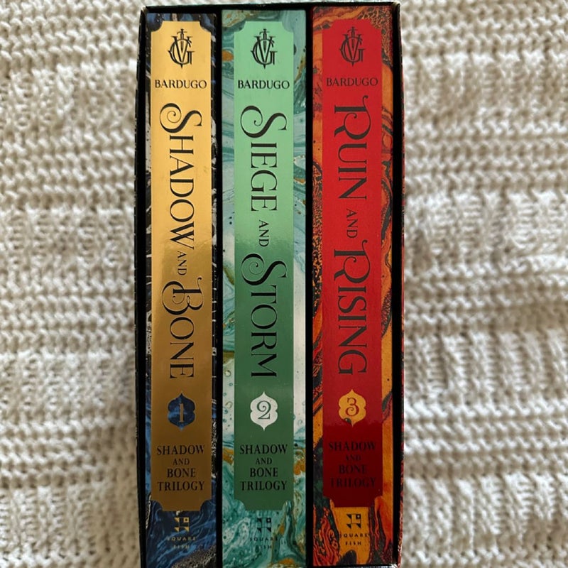 The Shadow and Bone Trilogy Boxed Set