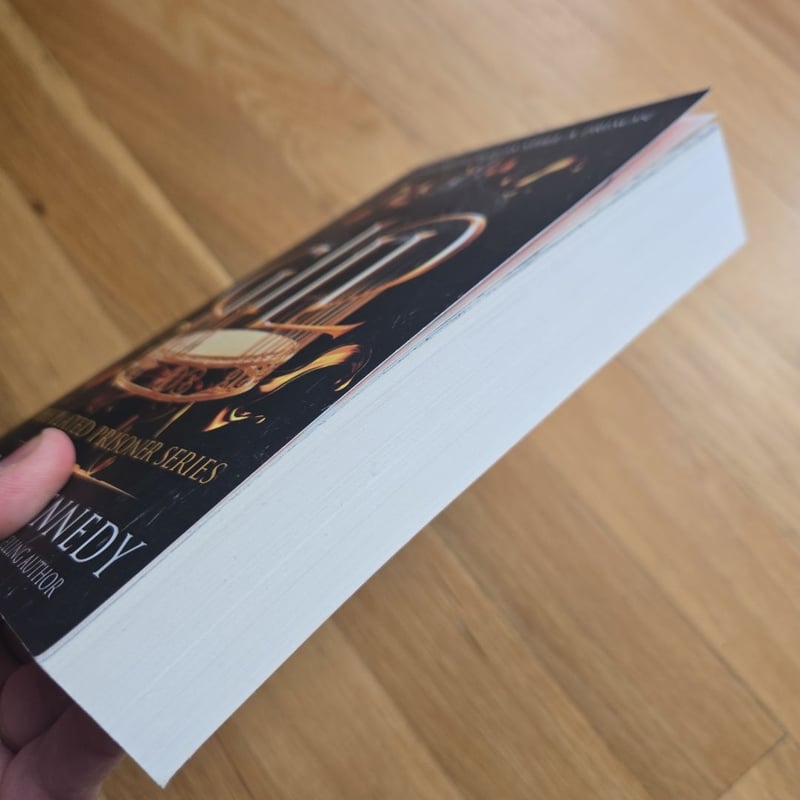 Gild by , Paperback | Pangobooks