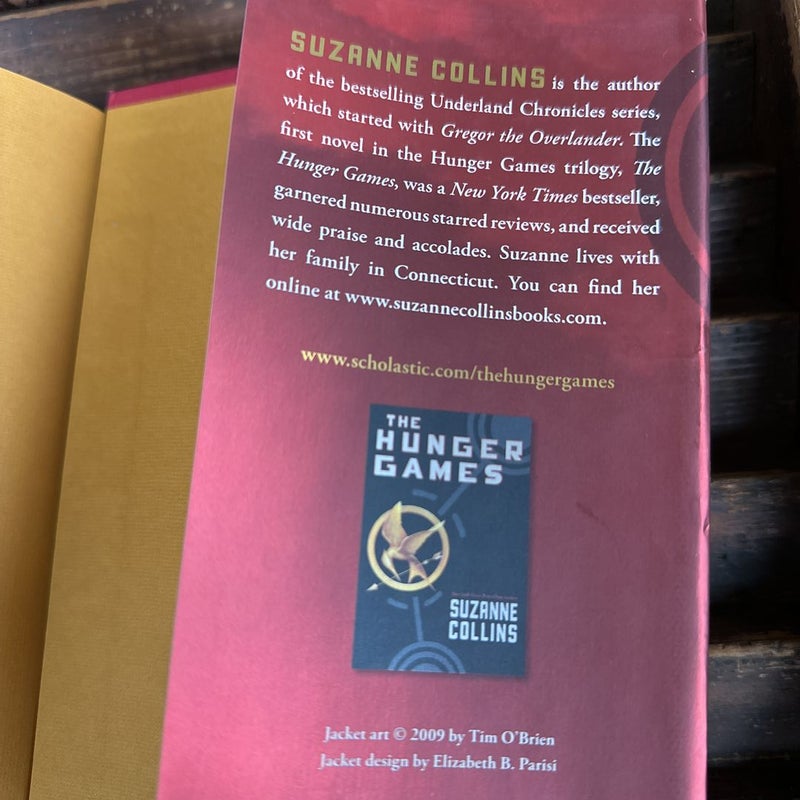 The Hunger Games Book 1 Suzanne Collins 1st Edition Scholastic Paperback  2009