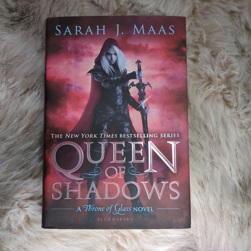 OOP Queen of Shadows 1/1