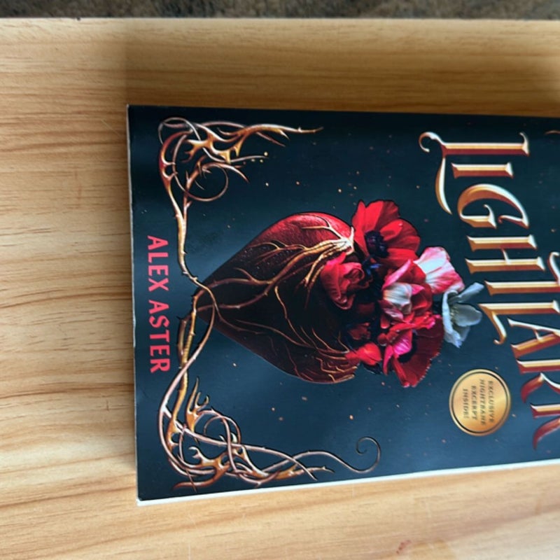 Lightlark (the Lightlark Saga Book 1)