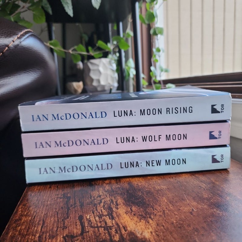 Luna: New Moon trilogy 